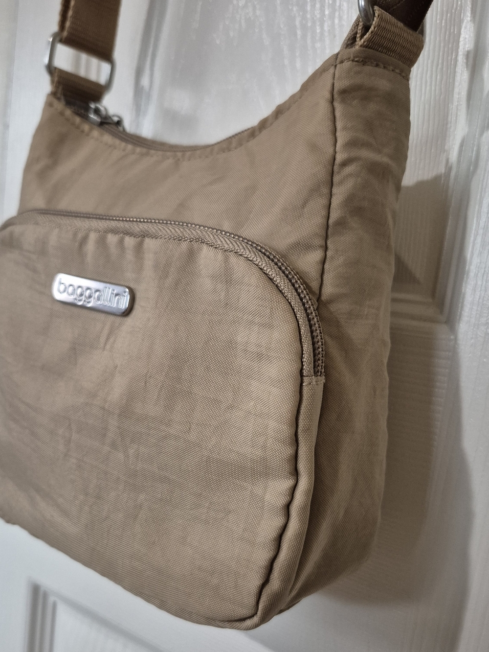 Baggallini Joey Mini Beige Nylon Crossbody Bag - Picture 5 of 12